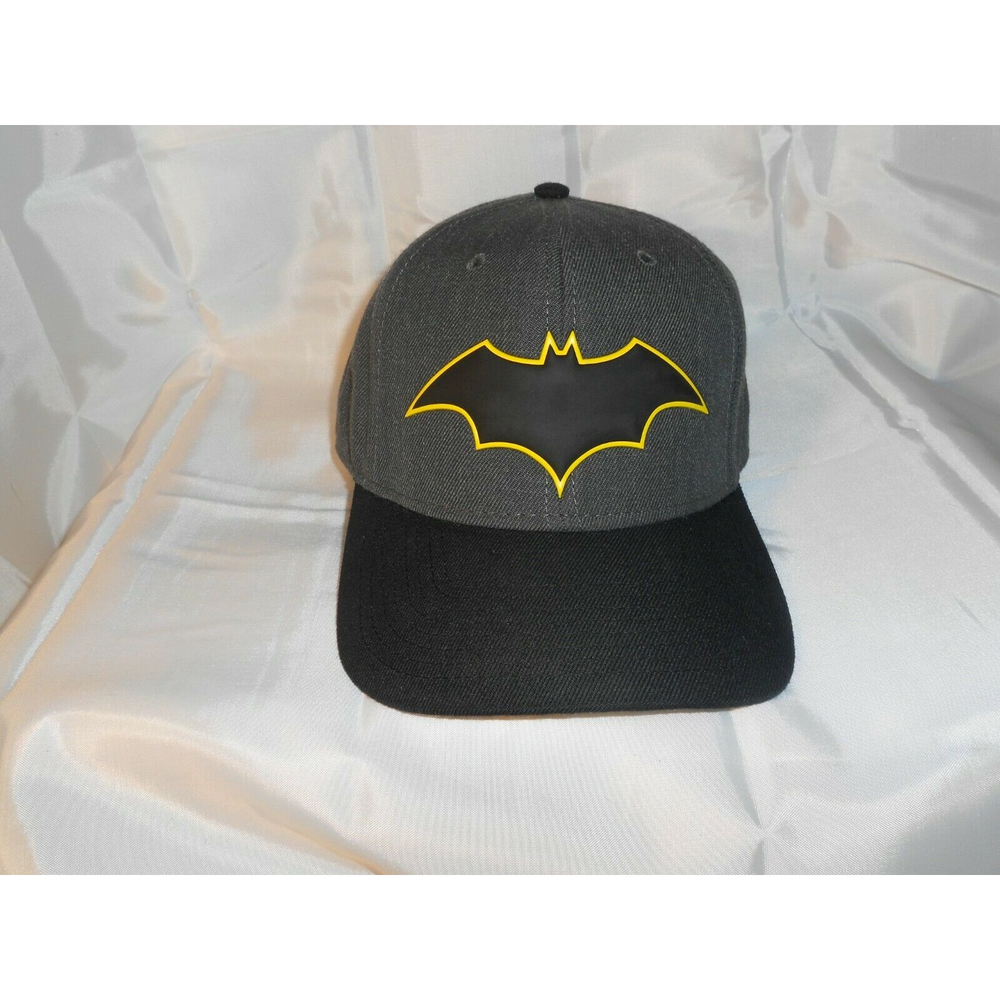 Batman Rebirth Chrome Weld DC Comics Snap Back Curved Bill Hat